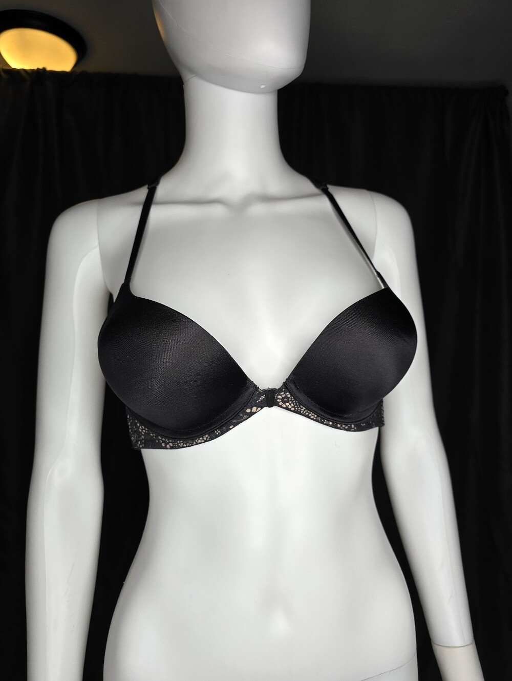 Victoria's Secret Black Lace-Trim Bombshell Push-Up Bra 32A